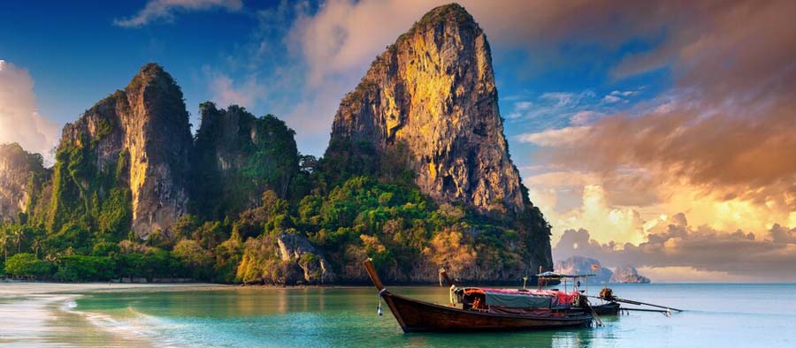 RAILAY EAST OR WEST