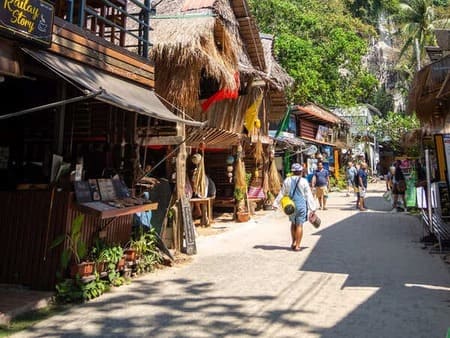 Railay Walking Street